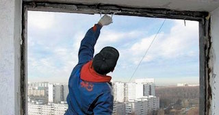 Демонтаж остекления балкона в Электростали - цена от 581 руб. - Сварной-Элк